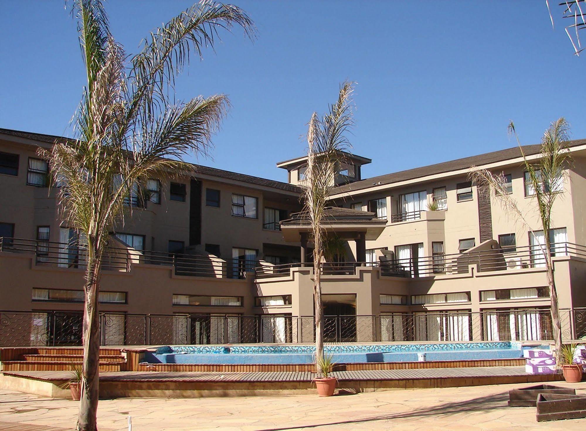 The Lakes Hotel & Conference Centre Benoni Exteriör bild