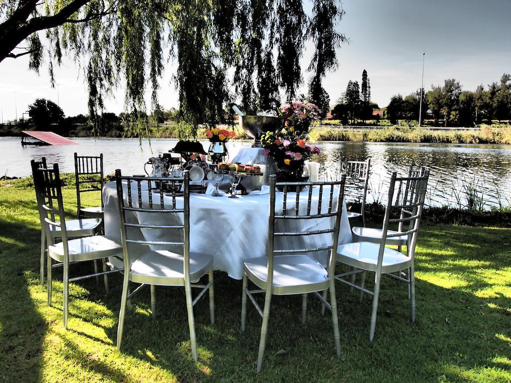 The Lakes Hotel & Conference Centre Benoni Exteriör bild
